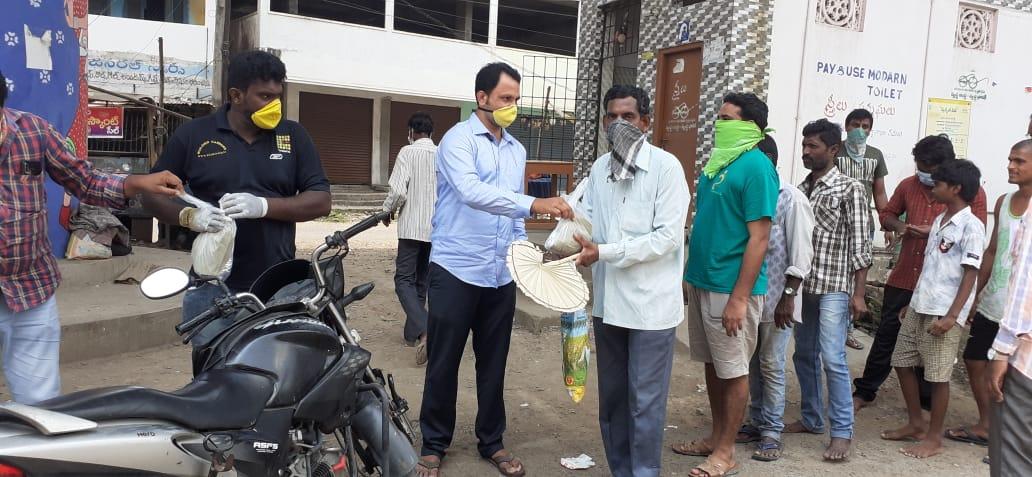 Distributing the food to needy in covid-19 lockdown